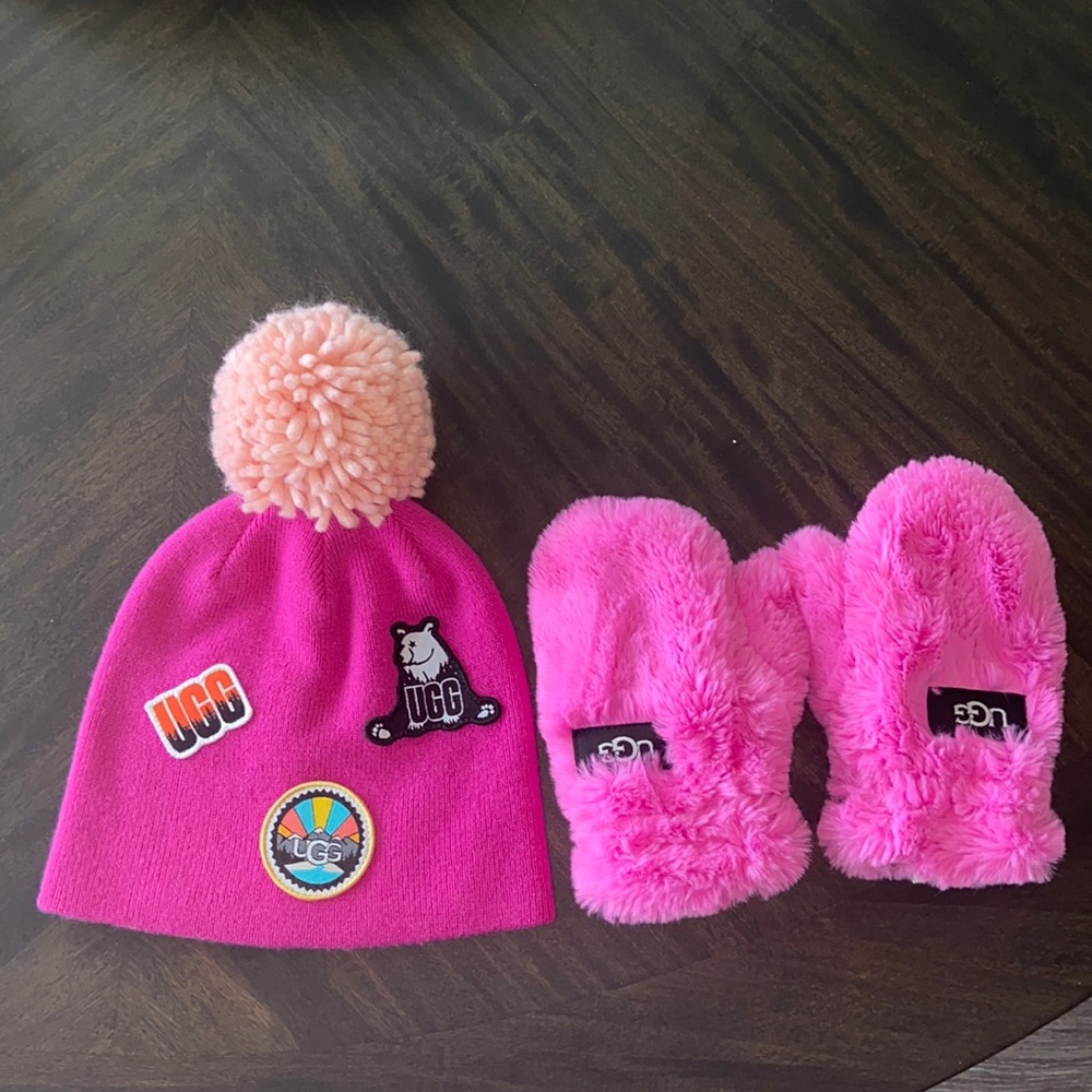 UGG TODDLER HAT AND MUGS SET